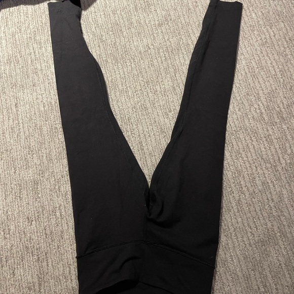 Lululemon wonder under - Picture 2 of 2